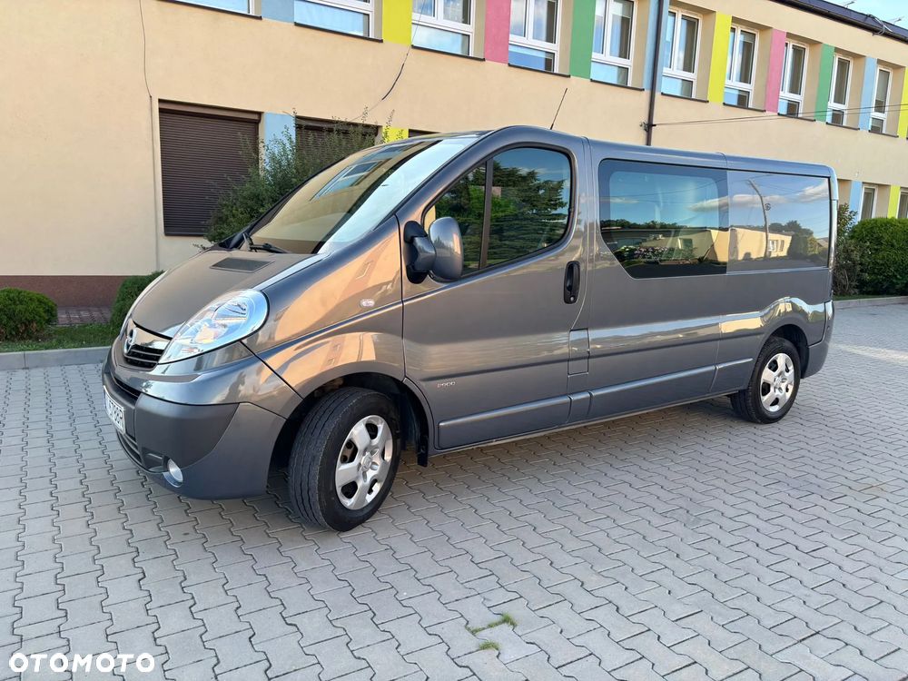 Opel Vivaro - 11