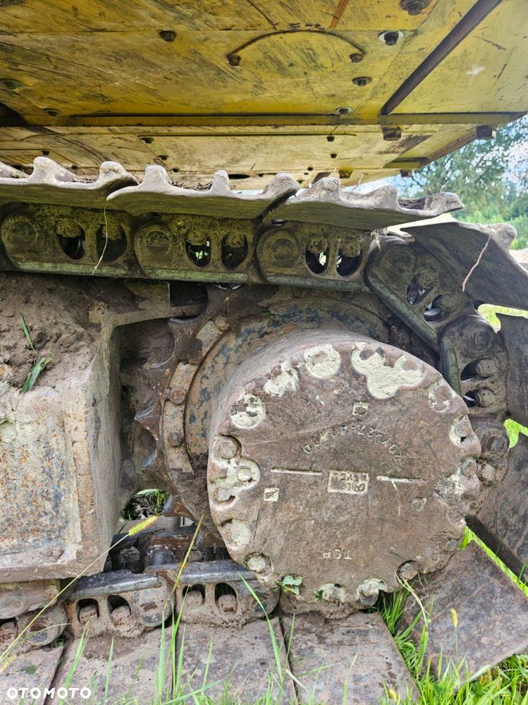 Komatsu PC 210 - 11