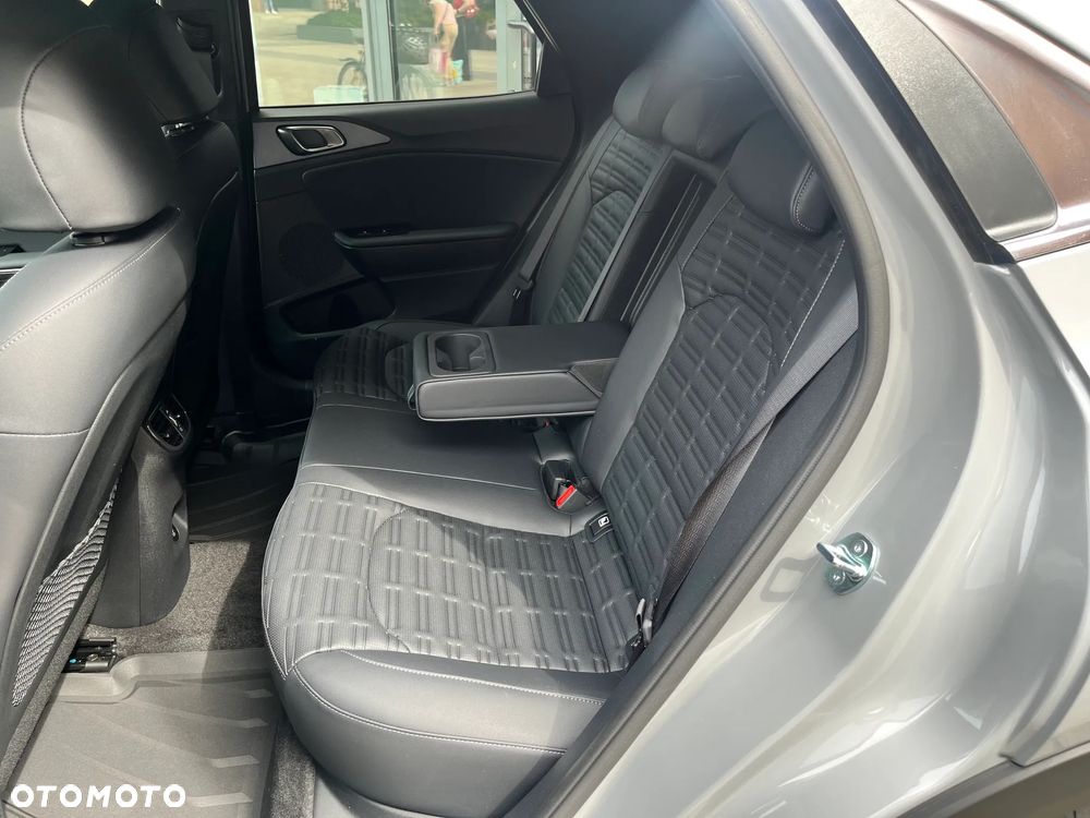 Kia XCeed 1.6 T-GDI Business Line DCT - 33