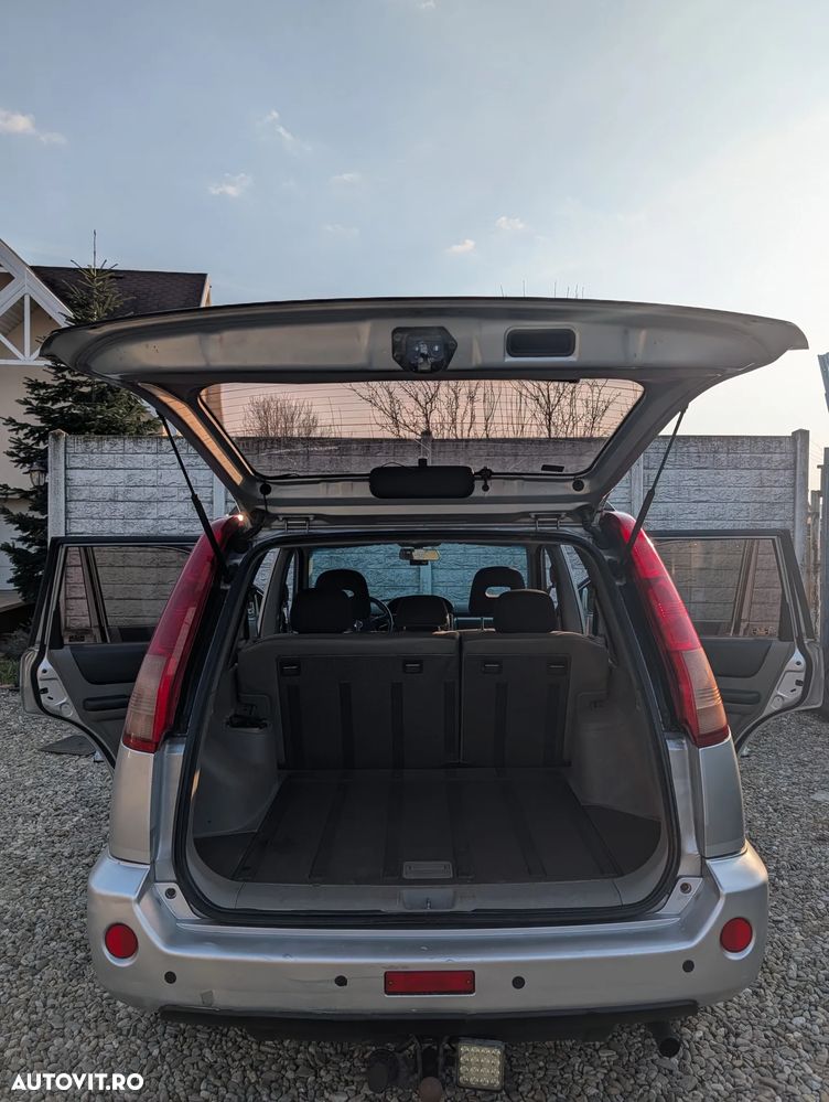 Nissan X-Trail 2.0 Sport 5u - 6