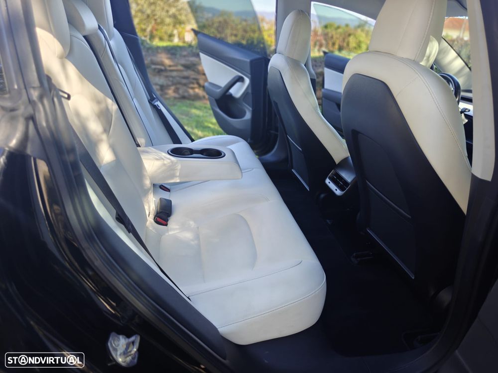 Tesla Model 3 Long Range AWD Dual Motor Performance - 17