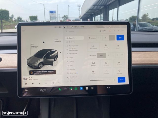 Tesla Model Y Long Range Dual Motor AWD - 18