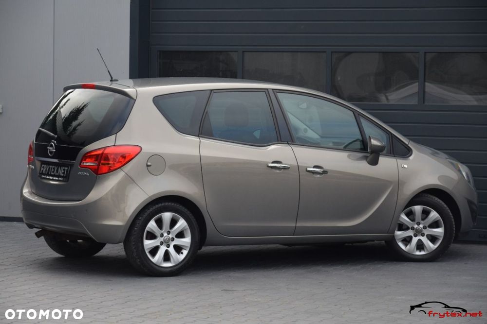 Opel Meriva - 12