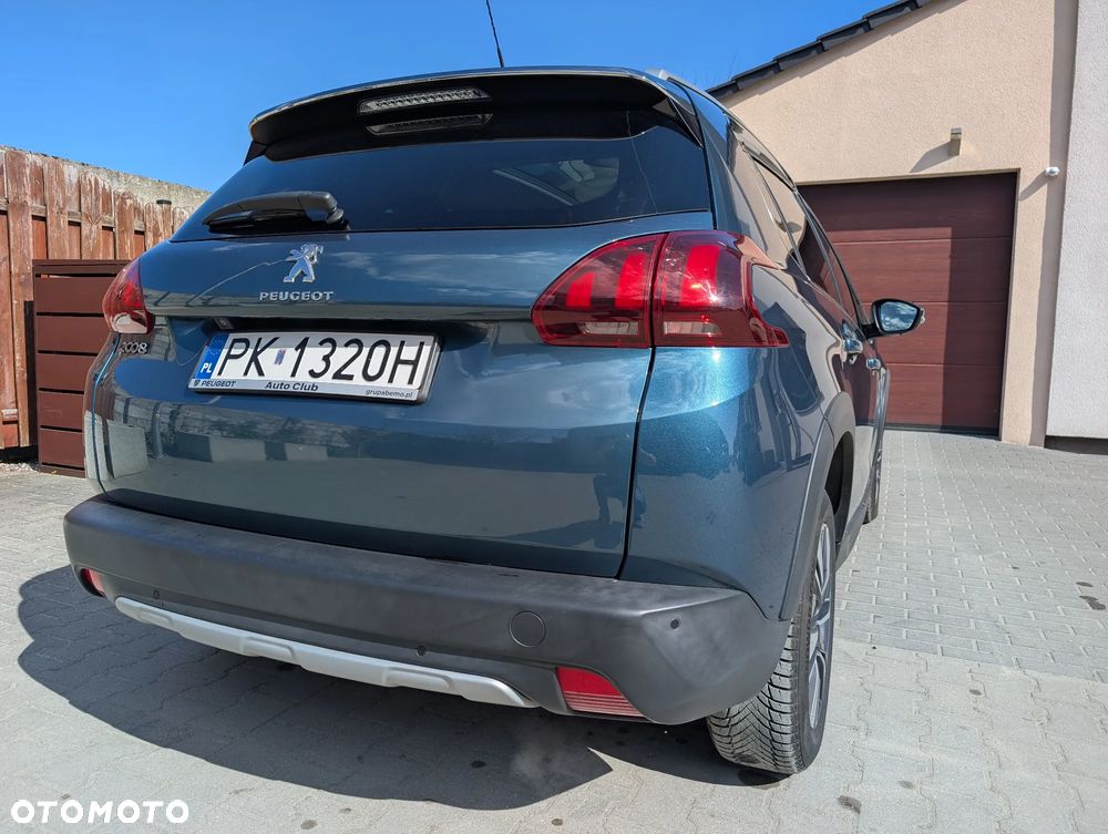 Peugeot 2008 1.2 Pure Tech Allure S&S EAT6 - 14