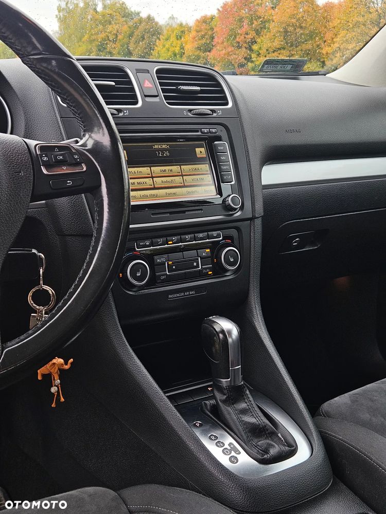 Volkswagen Golf 2.0 TDI Highline DSG - 17