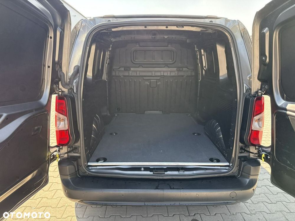 Toyota Proace City - 18