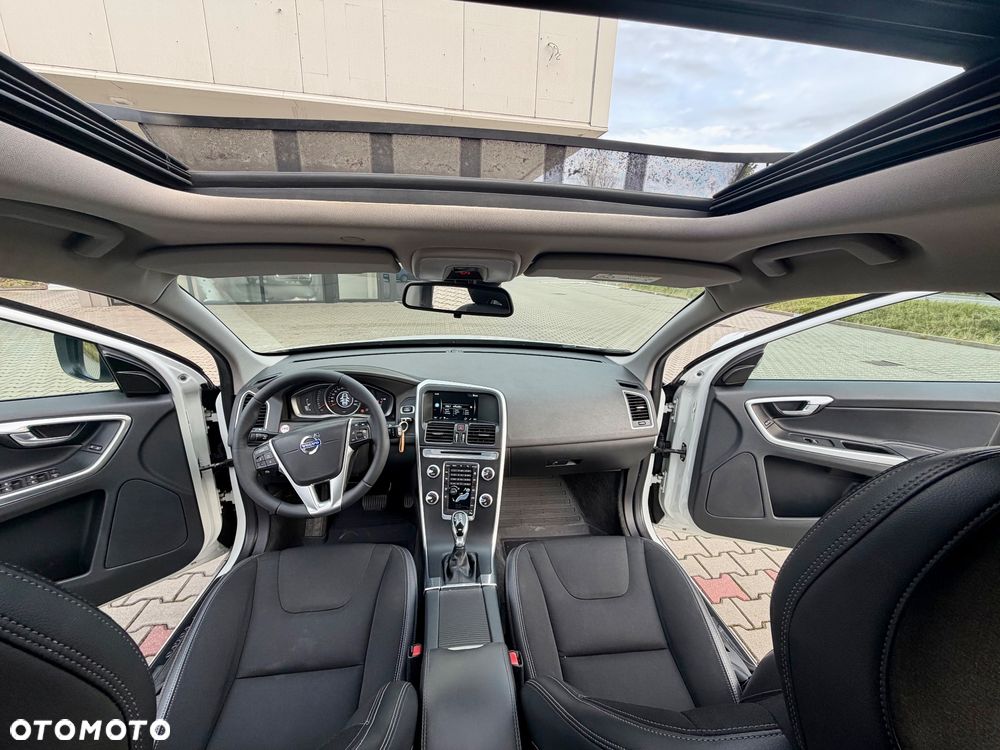 Volvo XC 60 D4 Geartronic Momentum - 9