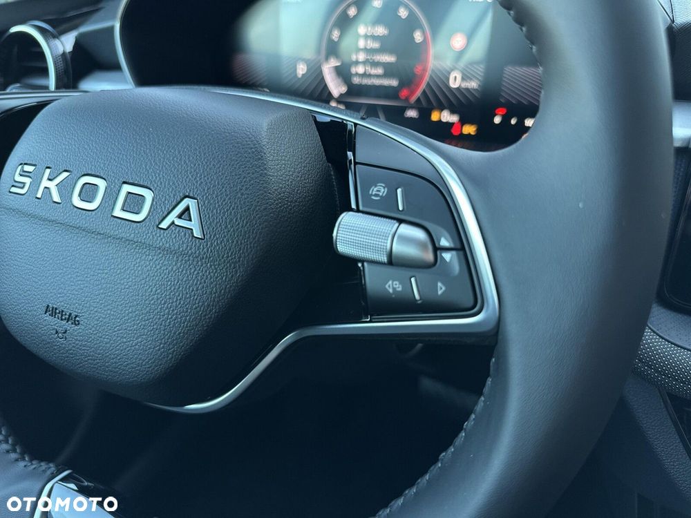 Skoda Fabia 1.0 TSI Drive DSG - 20