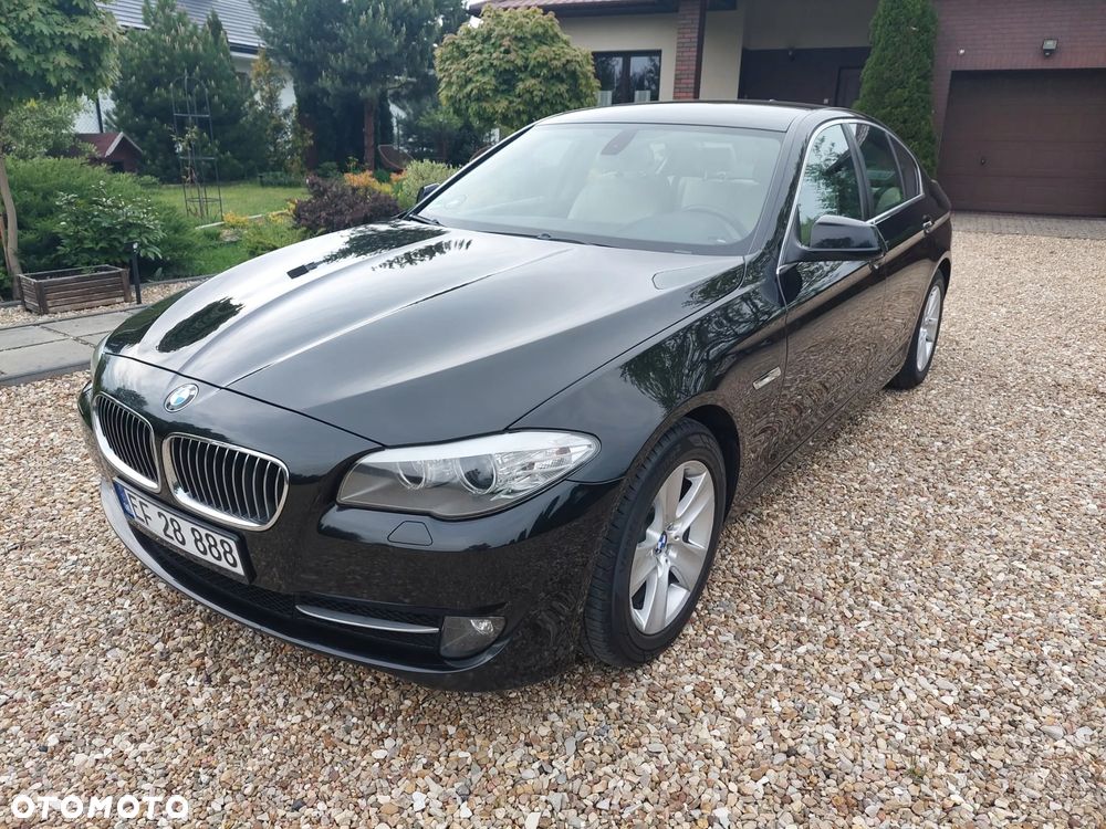 BMW Seria 5 528i Sport-Aut - 15