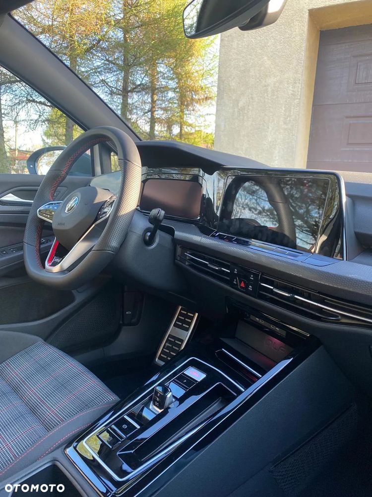 Volkswagen Golf - 5
