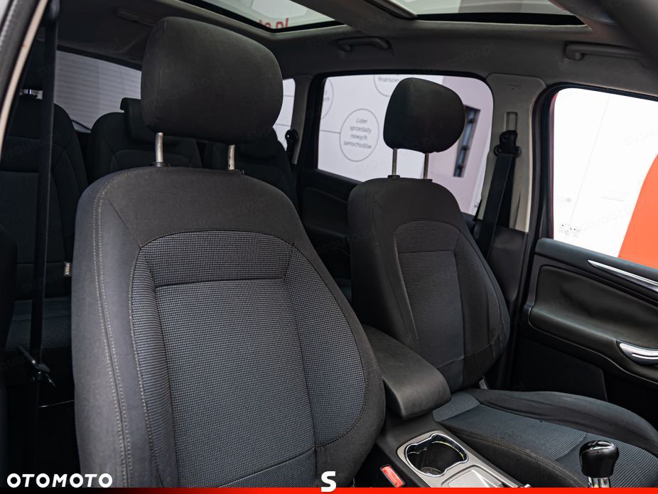 Ford S-Max - 9