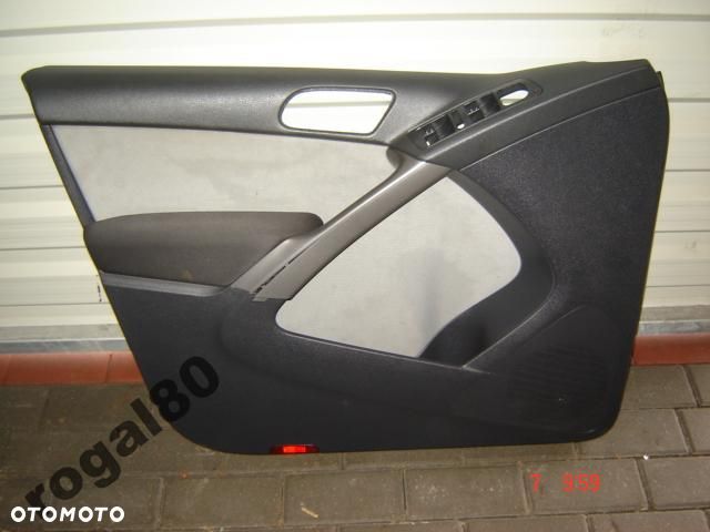 VW TIGUAN BOCZEK TAPICERKA JAK NOWA - 1