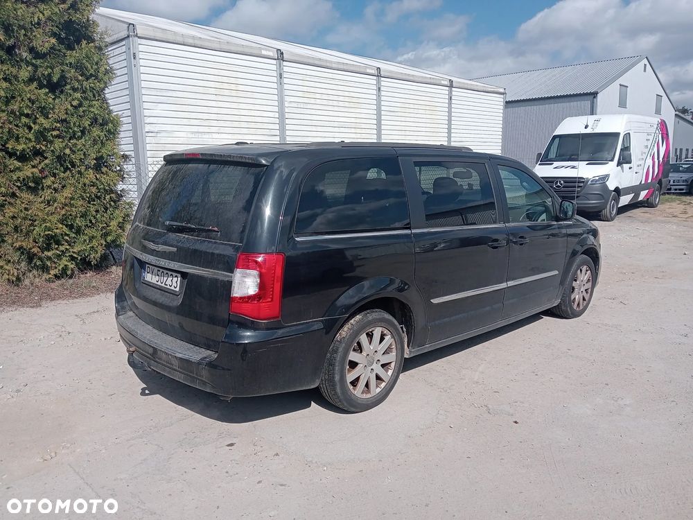 Chrysler Town & Country 3.6 Limited - 6
