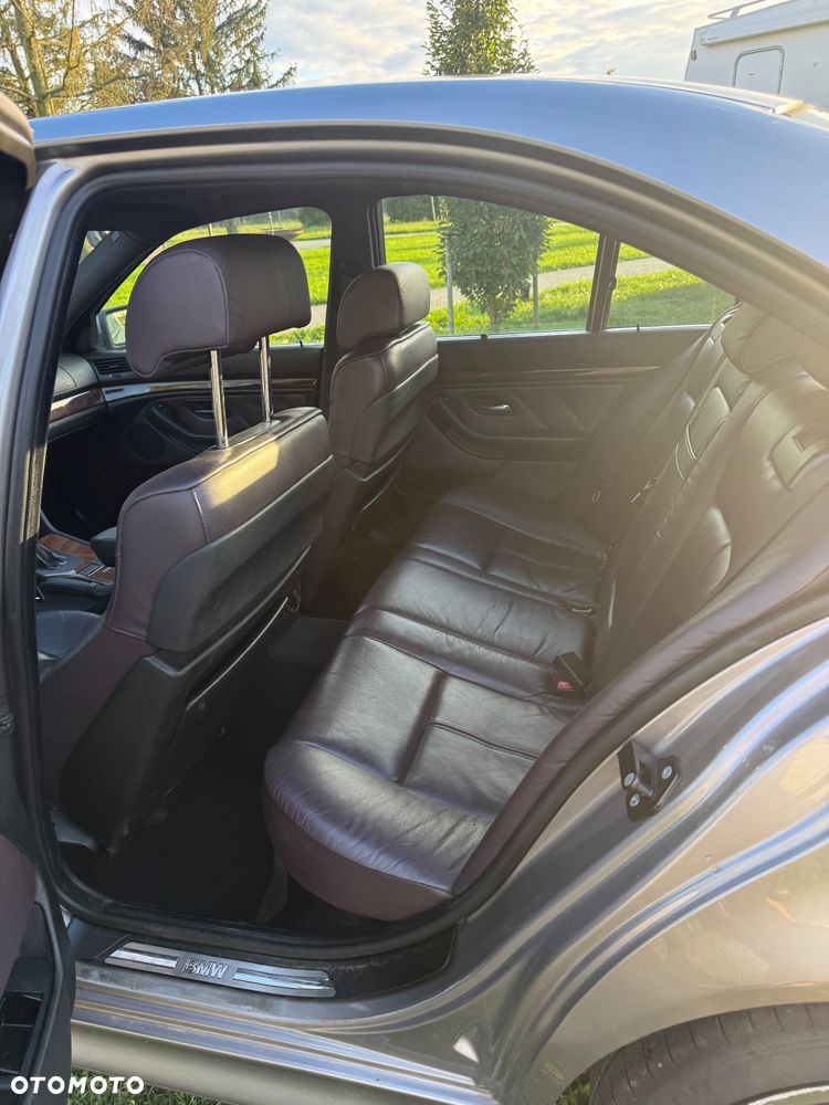 BMW Seria 5 - 8