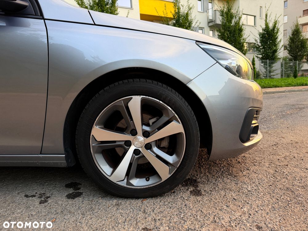 Peugeot 308 110 e-THP Stop & Start Active - 23
