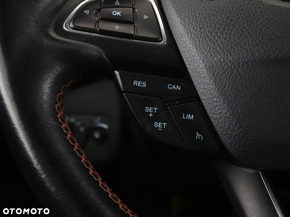 Ford Kuga 2.0 TDCi 4x2 ST-Line - 30