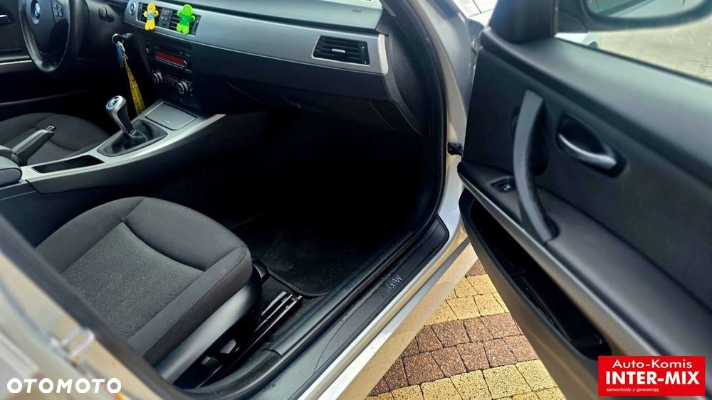 BMW Seria 3 - 37