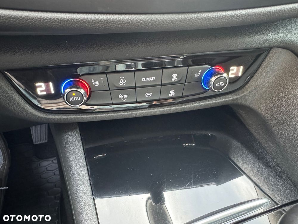 Opel Insignia 2.0 T Elegance S&S - 30