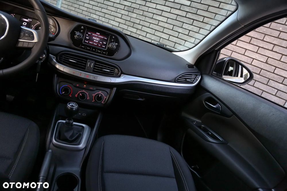 Fiat Tipo 1.4 16v Pop - 32