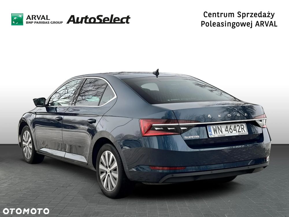 Skoda Superb 2.0 TDI SCR Style DSG - 4