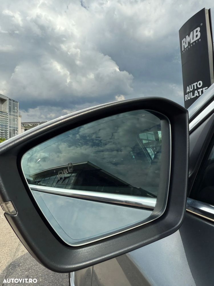 Skoda Superb 2.0 TDI DSG Ambition - 8