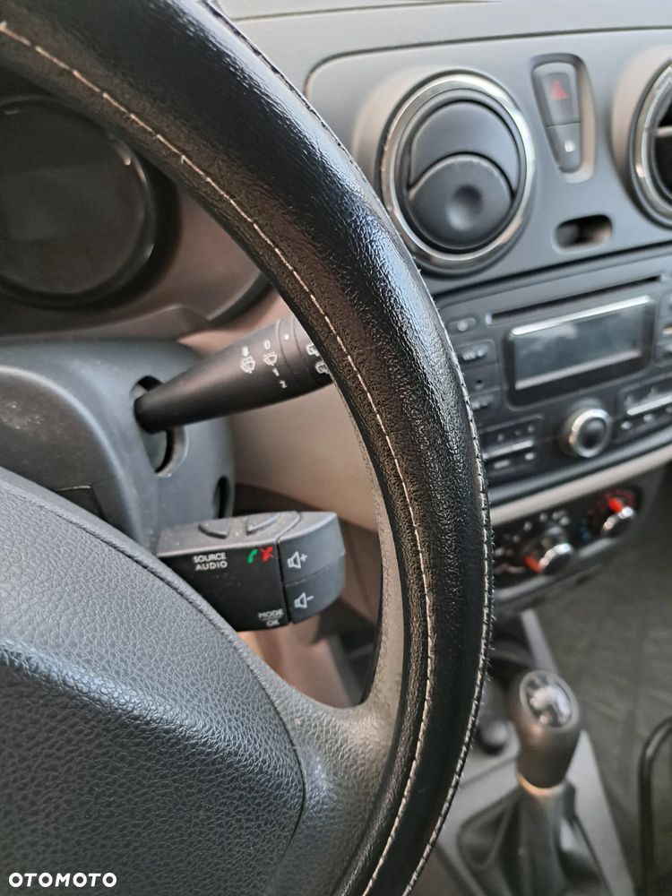 Dacia Lodgy 1.6 Ambiance - 14