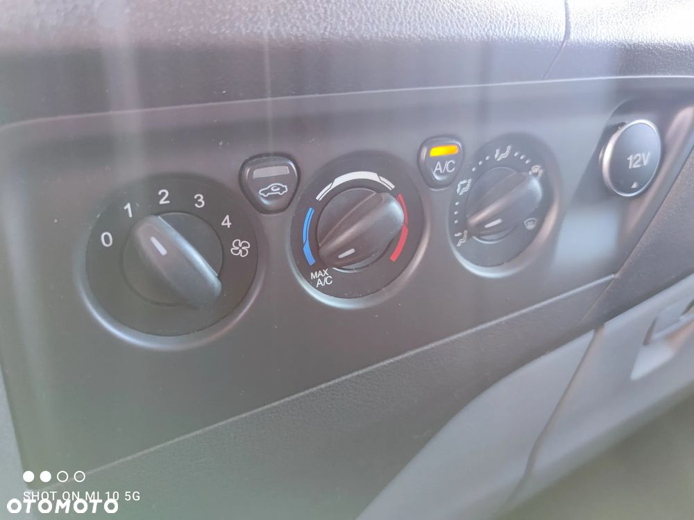Ford Transit Custom - 13