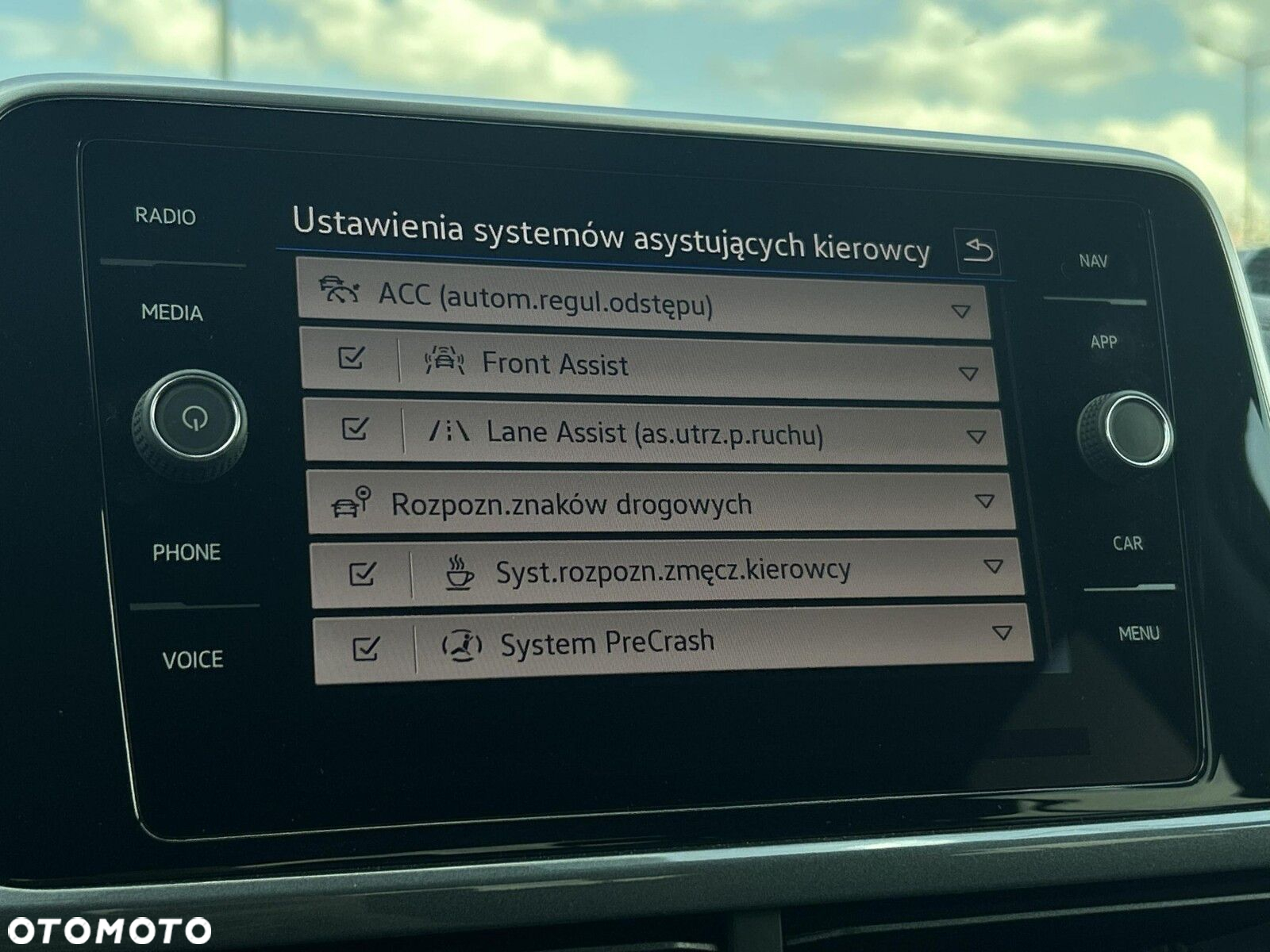 Volkswagen T-Roc 1.5 TSI Style DSG - 26