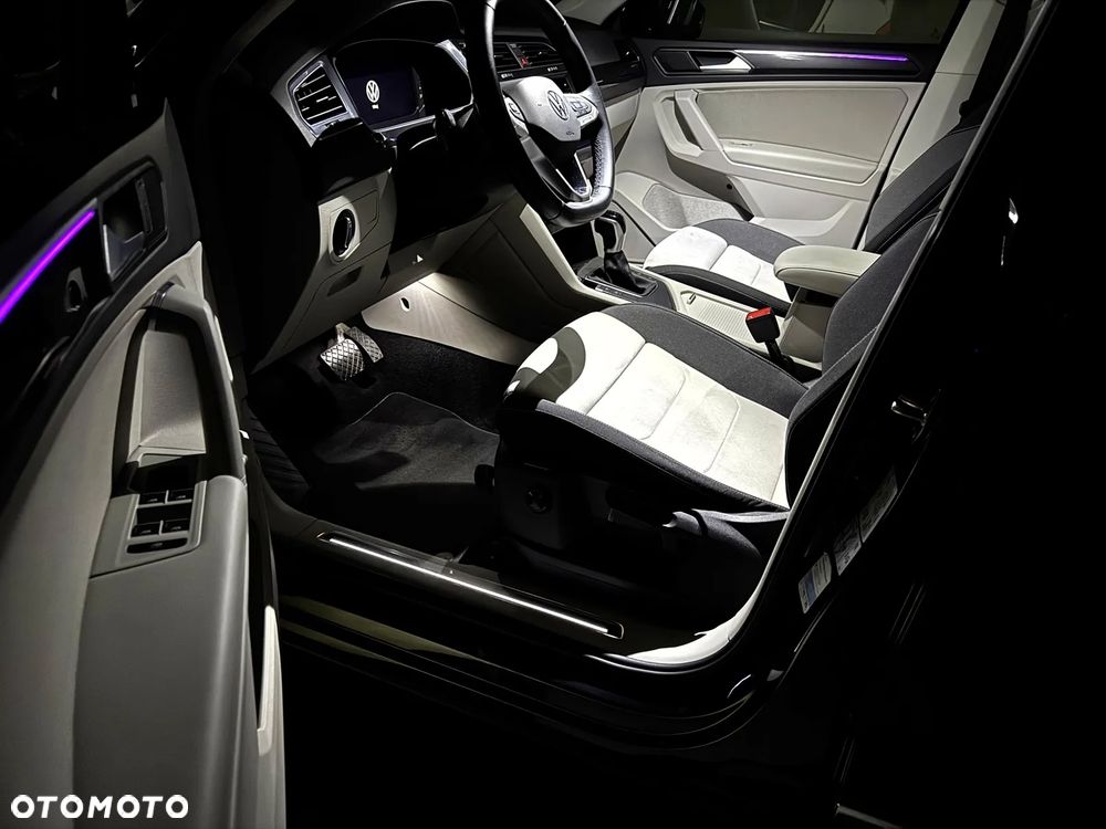 Volkswagen Tiguan 2.0 TDI Elegance DSG - 37