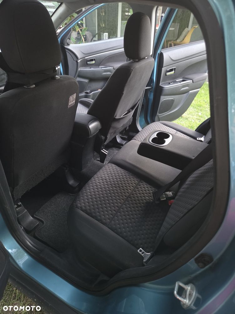 Mitsubishi ASX - 3