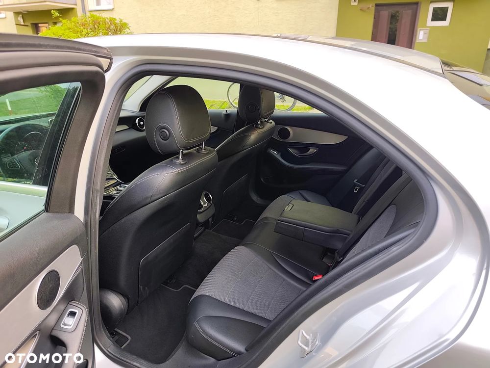 Mercedes-Benz Klasa C 200 7G-TRONIC Avantgarde - 21