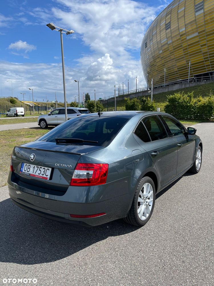 Skoda Octavia 1.5 TSI ACT Style DSG - 3