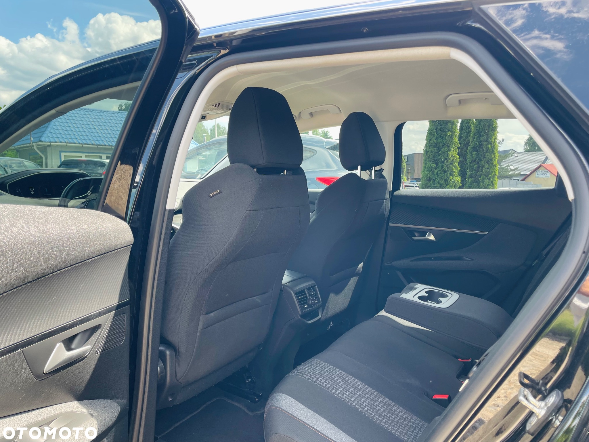 Peugeot 3008 1.2 PureTech Allure S&S - 13