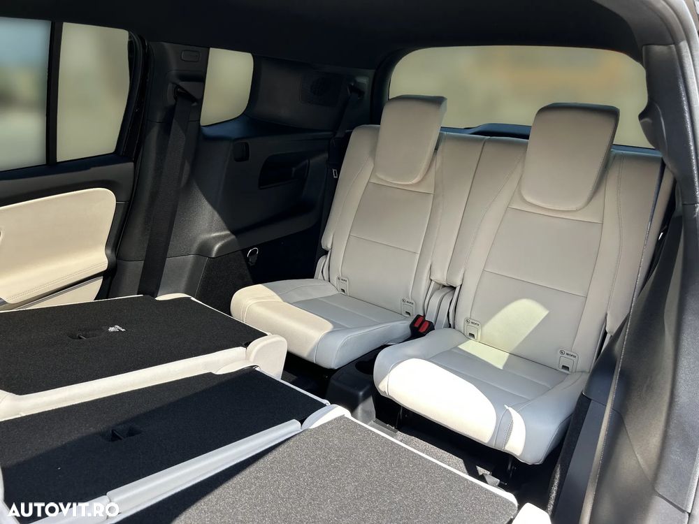 Mercedes-Benz GLB 220 4MATIC - 17