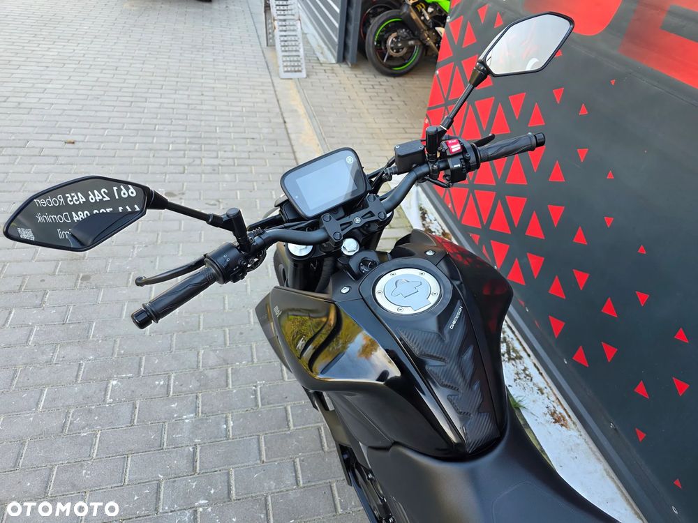 Yamaha MT - 17