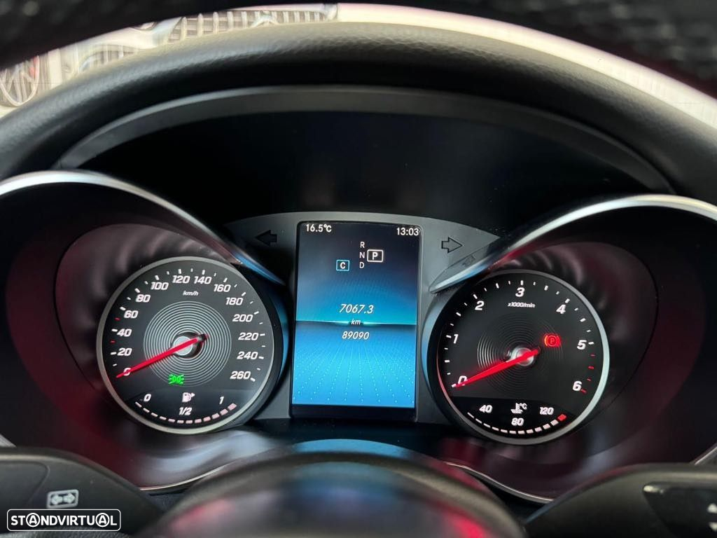 Mercedes-Benz C 220 d AMG Line - 24
