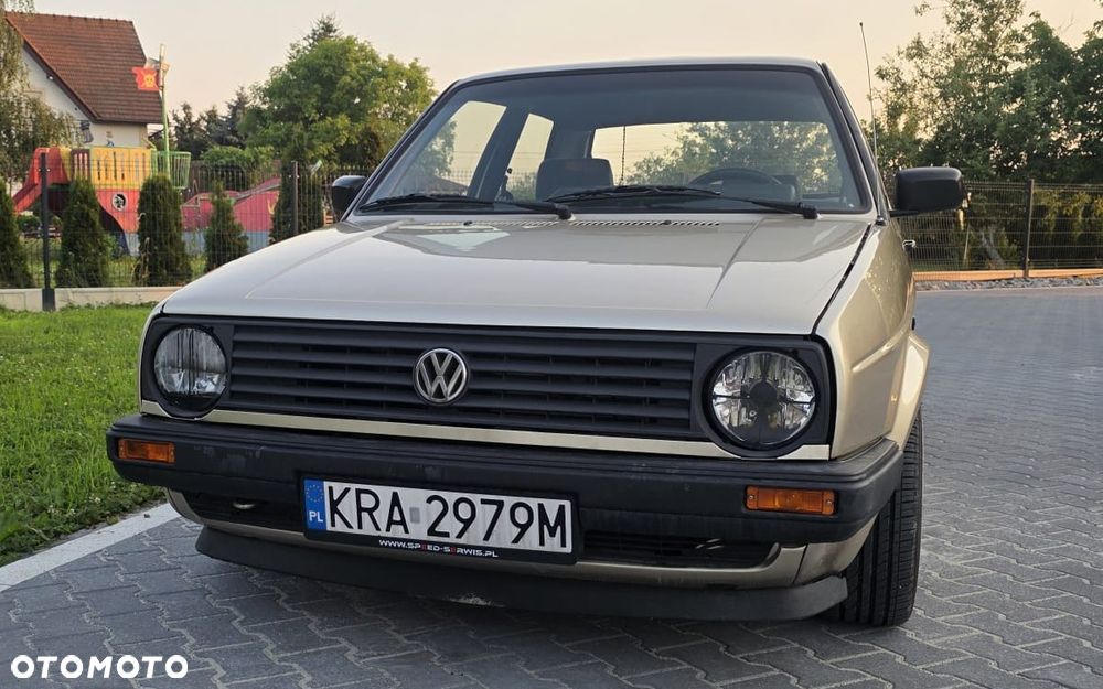 Volkswagen Golf 1.3 GL - 6
