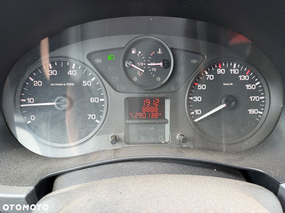 Peugeot PARTNER - 6