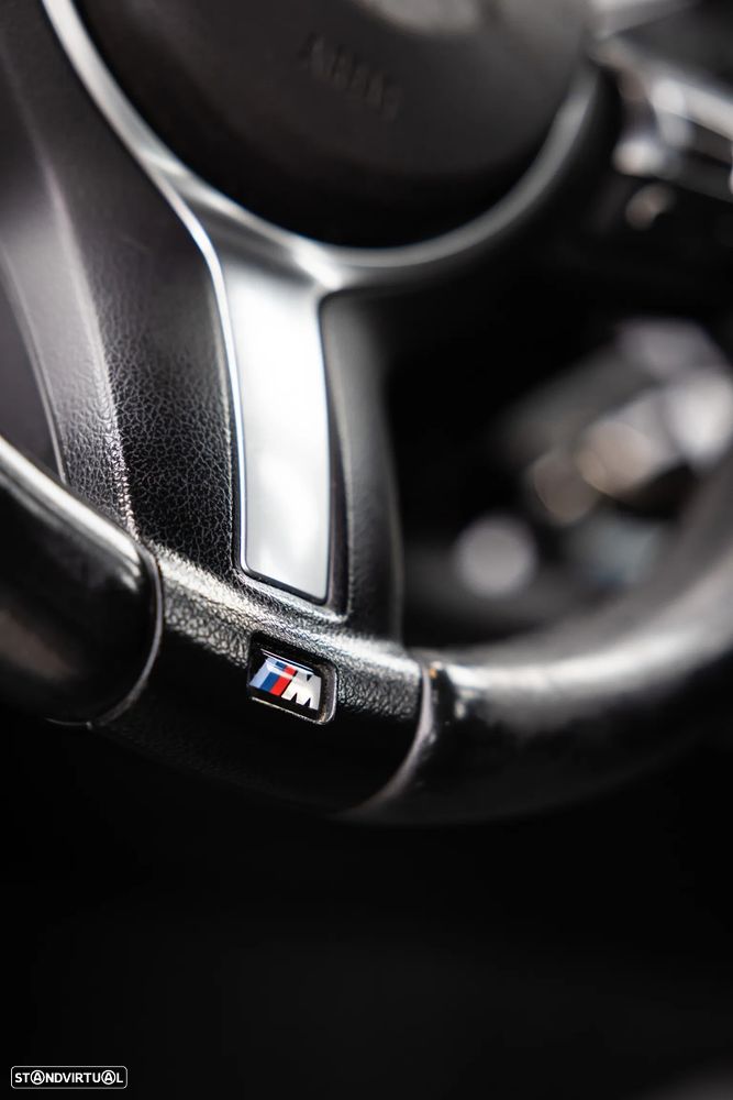 BMW 116 d Pack M - 8