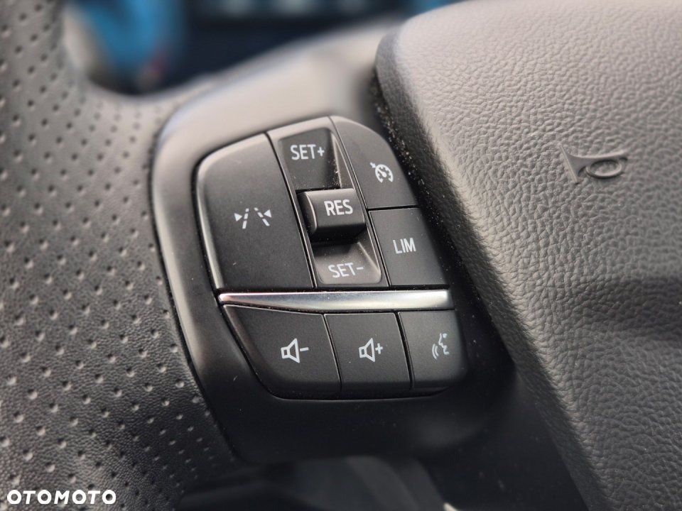 Ford Kuga - 20
