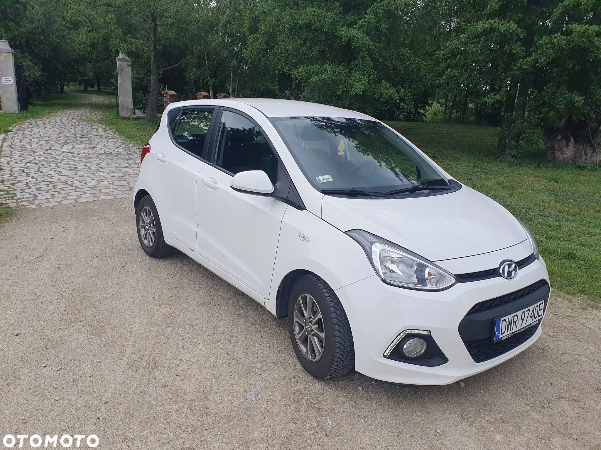 Hyundai i10 1.0 Fifa World Cup Edition - 1