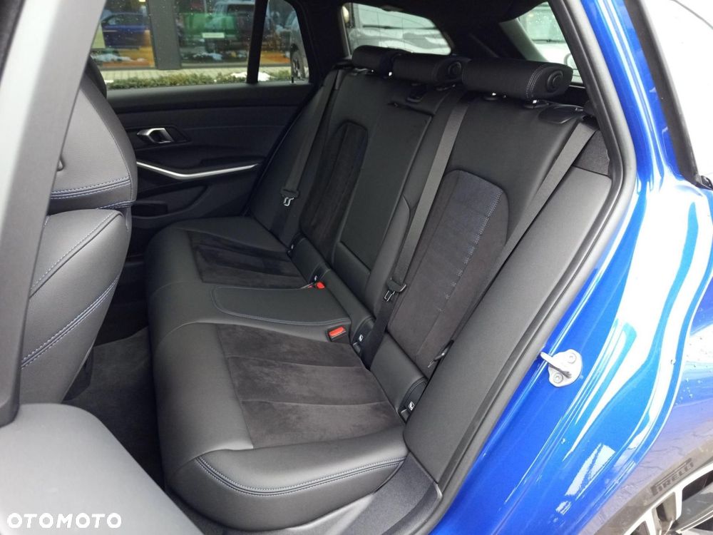 BMW Seria 3 - 22