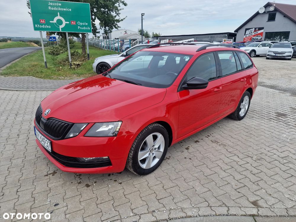 Skoda Octavia Combi 1.6 TDI Premium Edition - 3