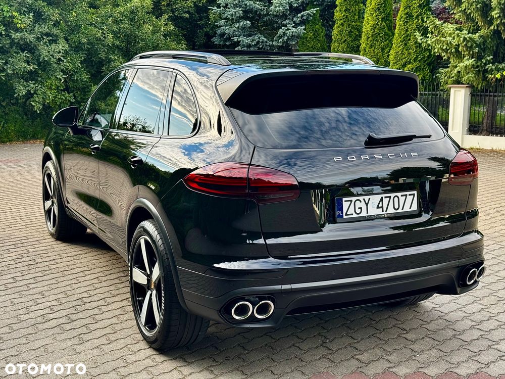 Porsche Cayenne Platinum Edition - 4