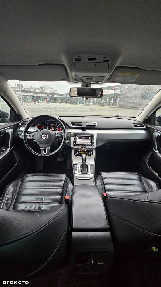 Volkswagen Passat 2.0 TDI 4Mot Highline DSG - 9