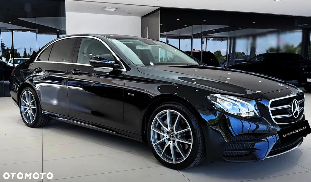 Mercedes-Benz Klasa E 200 4-Matic AMG - 7