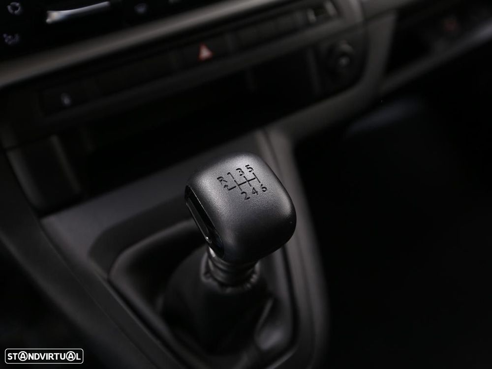 Toyota Proace Verso 1.5 D-4D L2 1.0T Exclusive 9L - 24