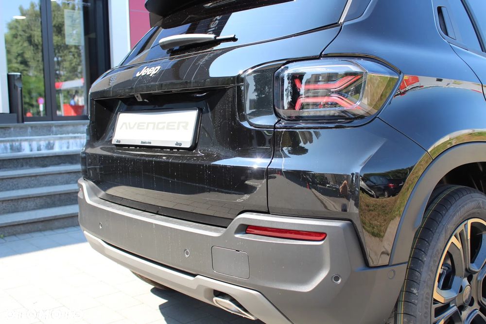 Jeep Avenger 1.2 T3 mHEV 85th Anniversary eDCT6 - 6