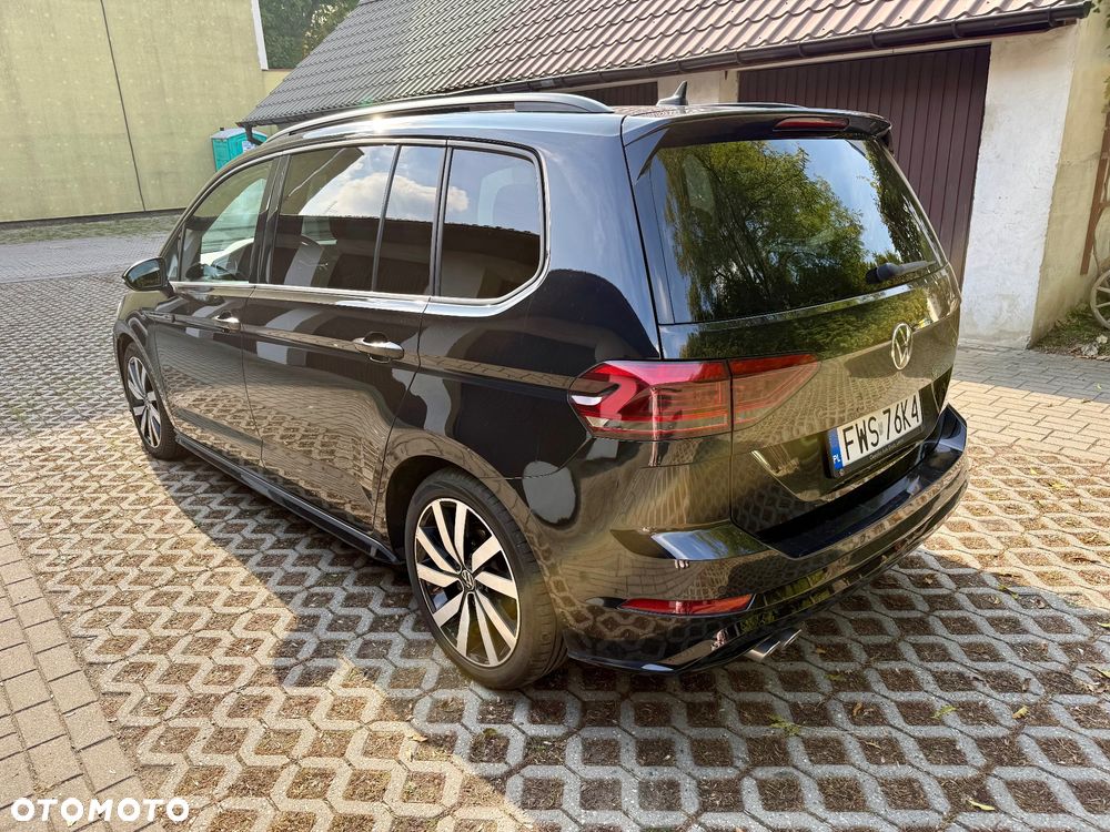 Volkswagen Touran - 4