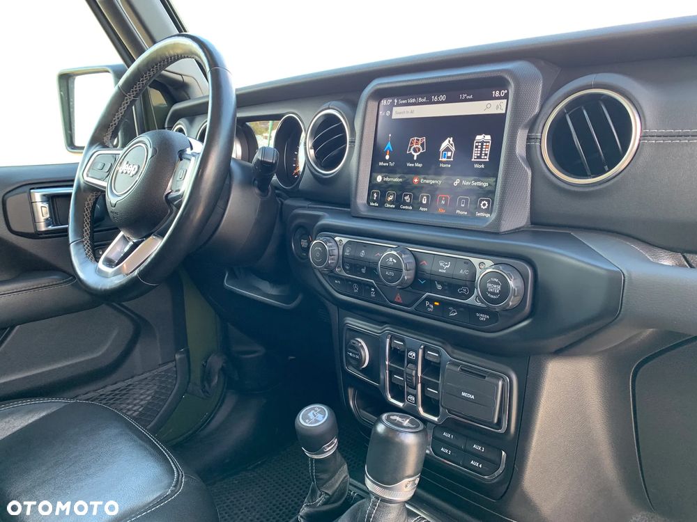 Jeep Wrangler Unlimited 3.6 Automatik Sahara - 24